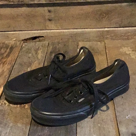 black adult vans black adult vans